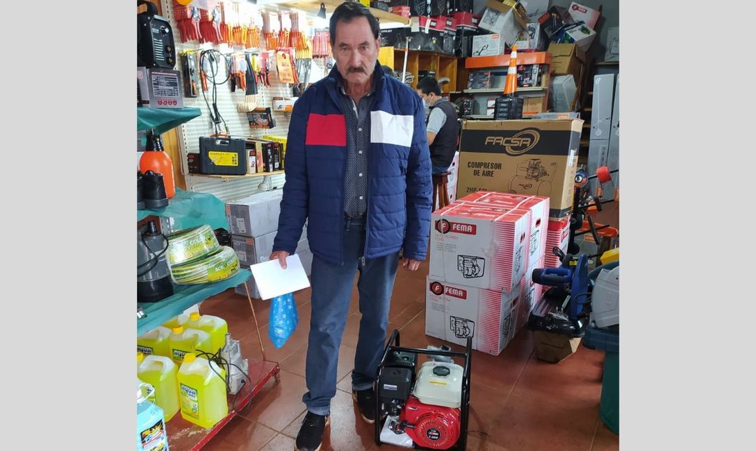 Imagen de Se entregaron herramientas en San Vicente y San Pedro