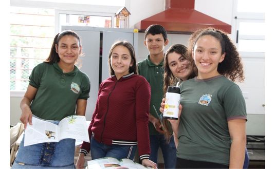 Imagen de Historia y biolog&iacute;a de la yerba mate en el BOP 54 de Andresito