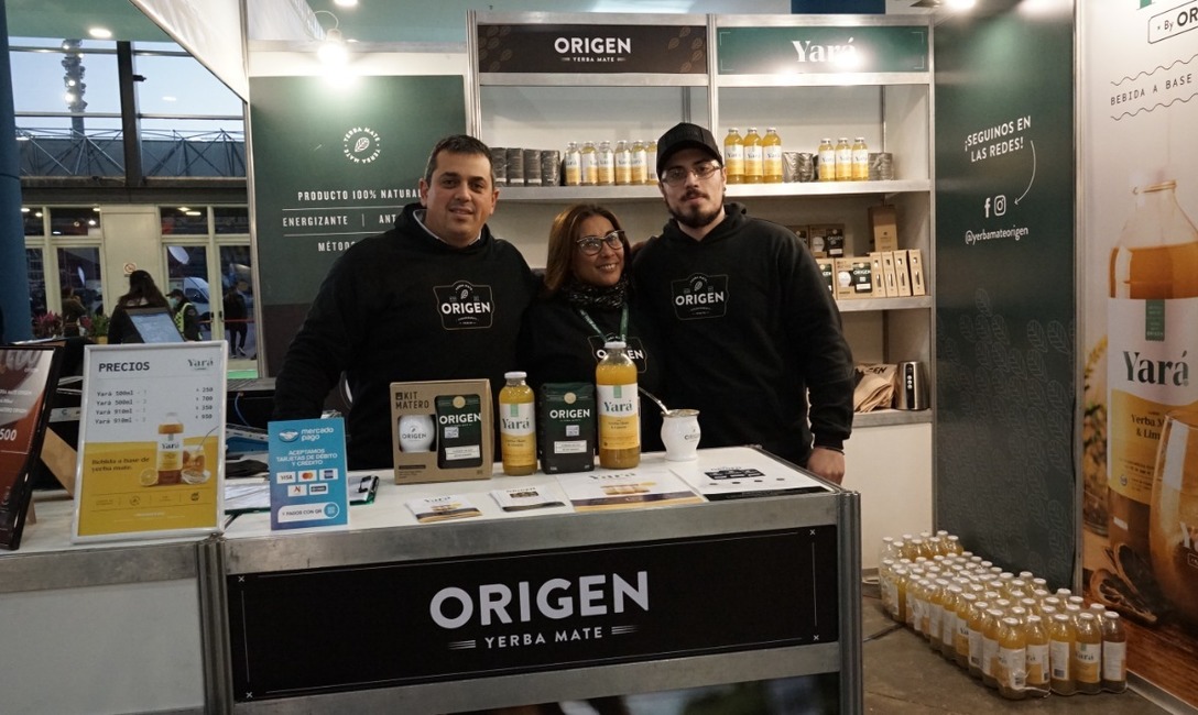 Yerba mate Origen, con secanza tipo barbacuá. Yerba mate Origen, con secanza tipo barbacuá.