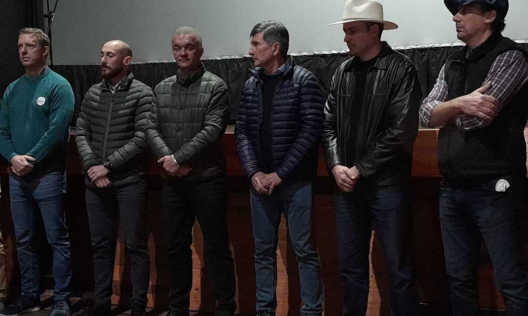 Imagen de Productores de Oberá recibieron sus carnets para la cobertura de salud Imagen de Productores de Oberá recibieron sus carnets para la cobertura de salud