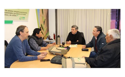 Jonas Petterson, representante por la Producción; Carmelo Paulo Rojas de UATRE,  Juan José Szychowki presidente del INYM, Ricardo Maciel, vicepresidente y  Raúl Antonio Morínigo de UATRE.