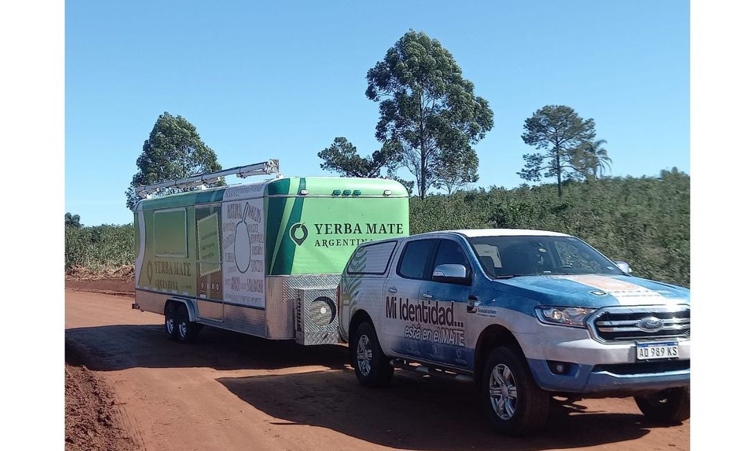 Imagen de La yerba mate dijo presente en una nueva edición del Jeep Fest 4x4, en San Vicente Imagen de La yerba mate dijo presente en una nueva edición del Jeep Fest 4x4, en San Vicente