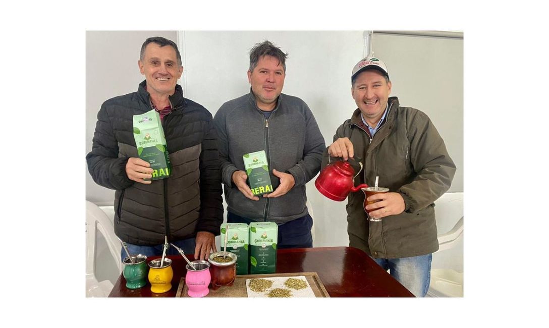 Imagen de "Soberanía", yerba suave y elaborada por agricultores Imagen de "Soberanía", yerba suave y elaborada por agricultores