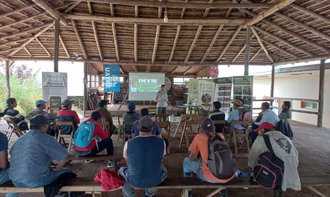 Imagen de Capacitaci&oacute;n a 21 tareferos en San Jos&eacute;