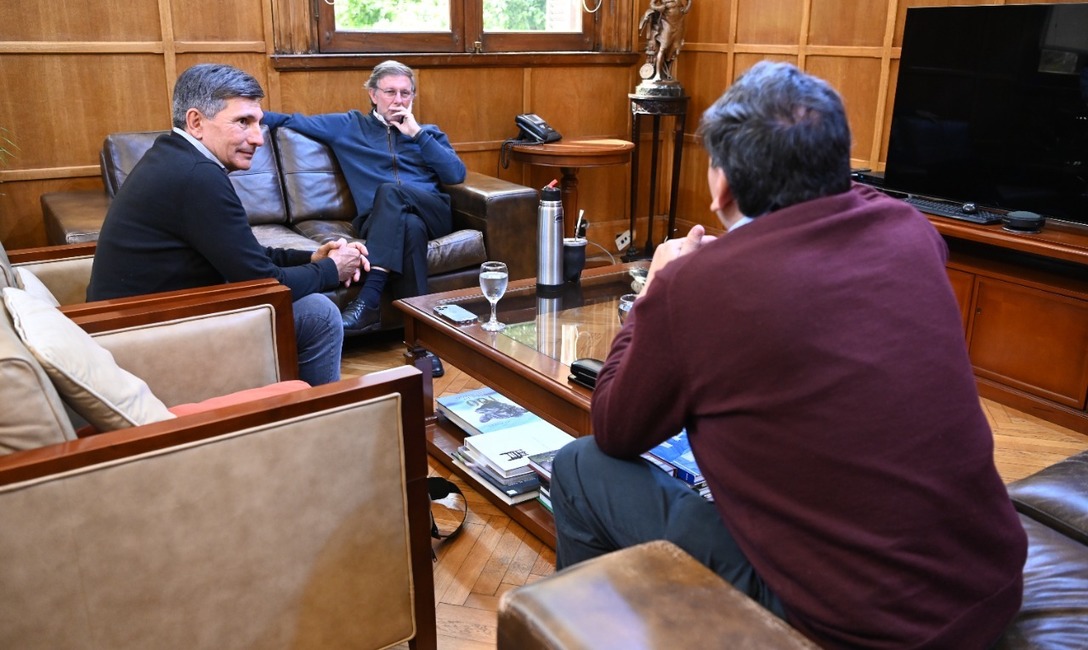 Imagen de La yerba como eje en la economía regional, tema en reunión con Bahillo Imagen de La yerba como eje en la economía regional, tema en reunión con Bahillo