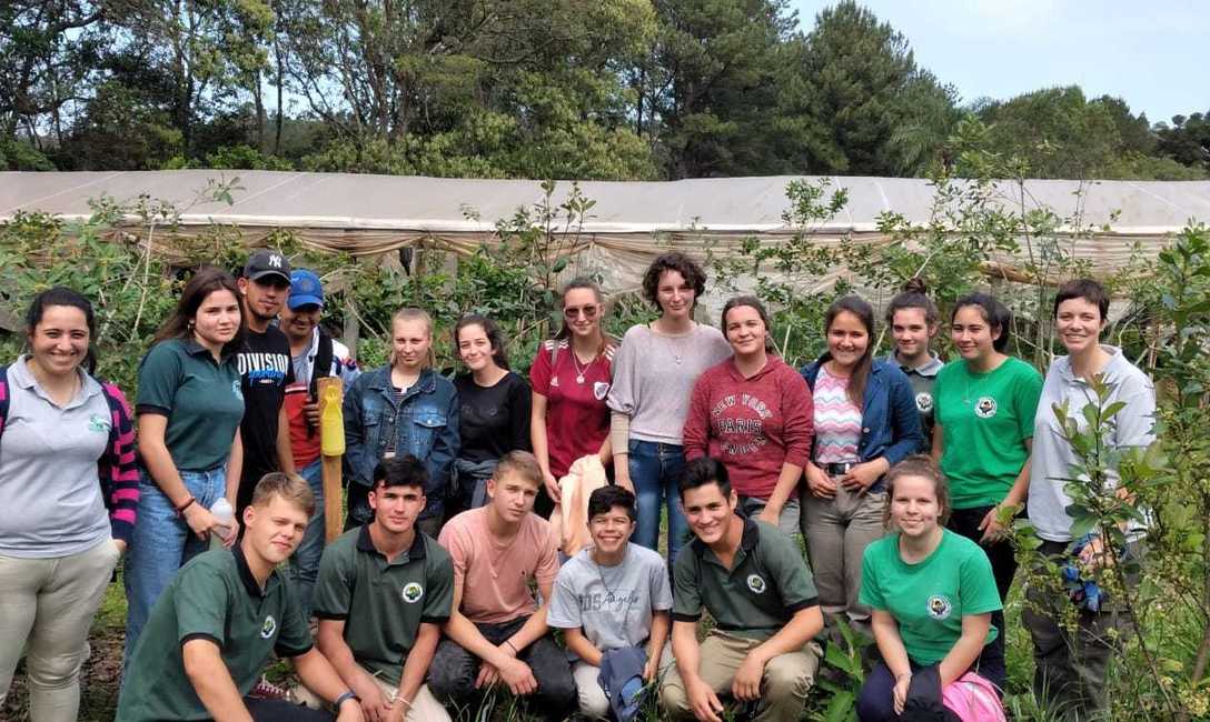 Imagen de Jornada yerbatera con  j&oacute;venes de la EFA Galilea