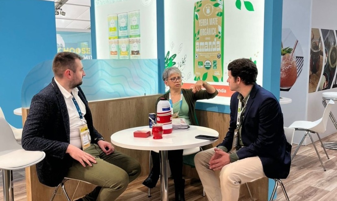 Imagen de Un domingo a puro Mate en Sial París Imagen de Un domingo a puro Mate en Sial París