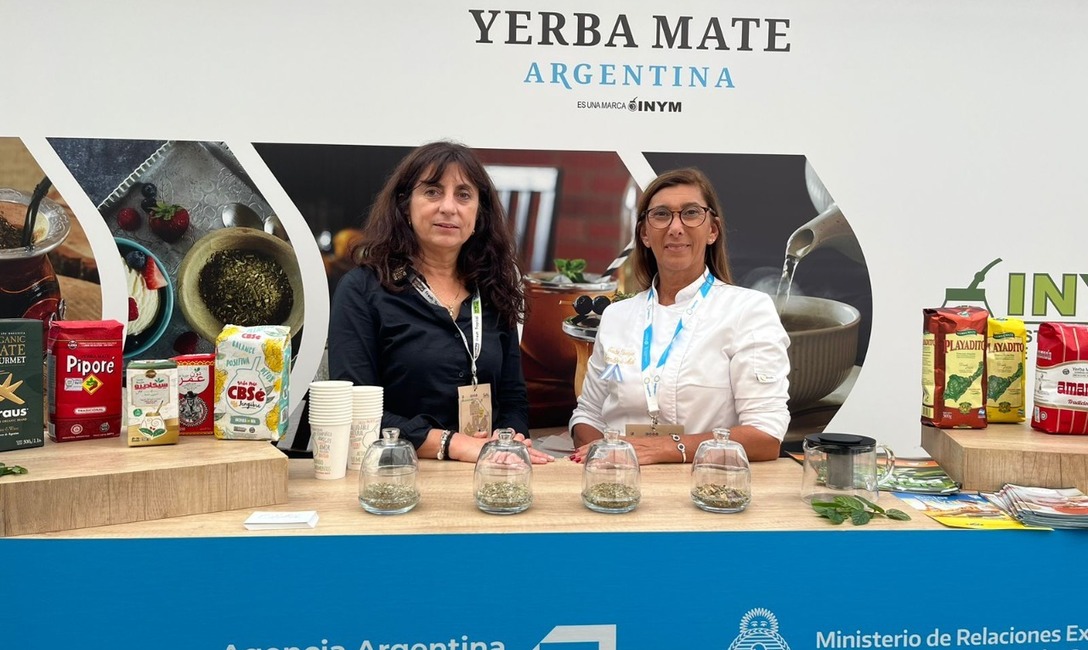 Imagen de Un domingo a puro Mate en Sial París Imagen de Un domingo a puro Mate en Sial París