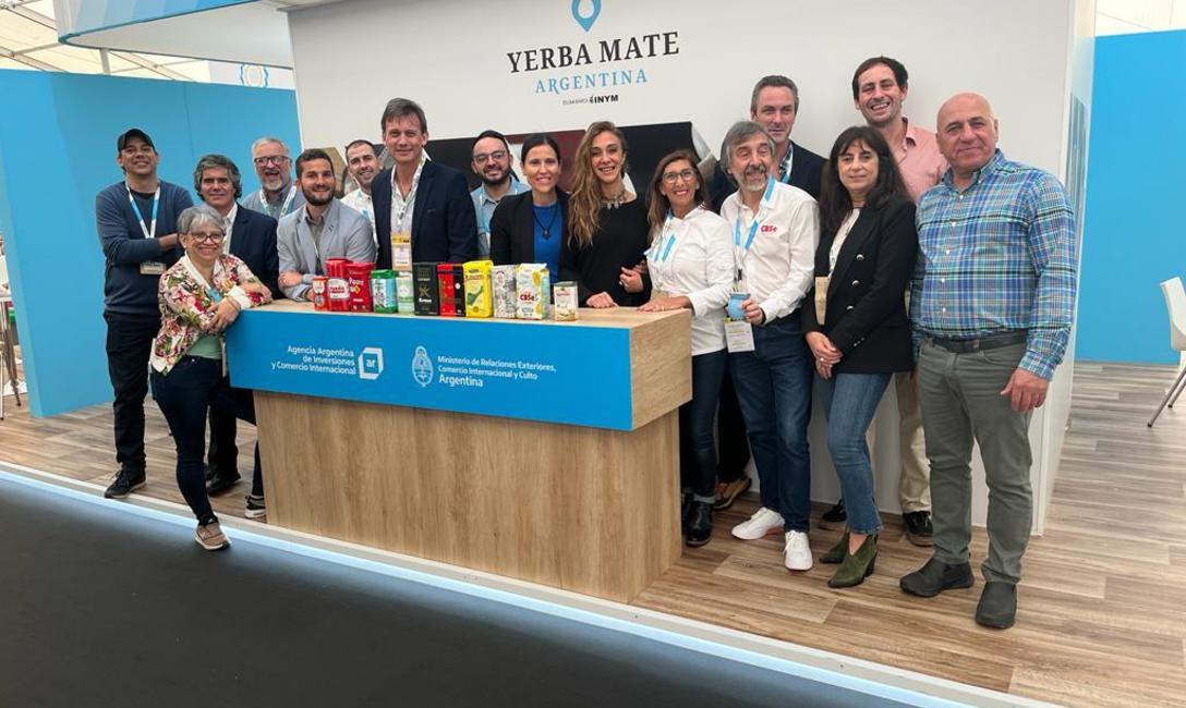 Imagen de Última jornada con Yerba Mate Argentina en Sial París Imagen de Última jornada con Yerba Mate Argentina en Sial París
