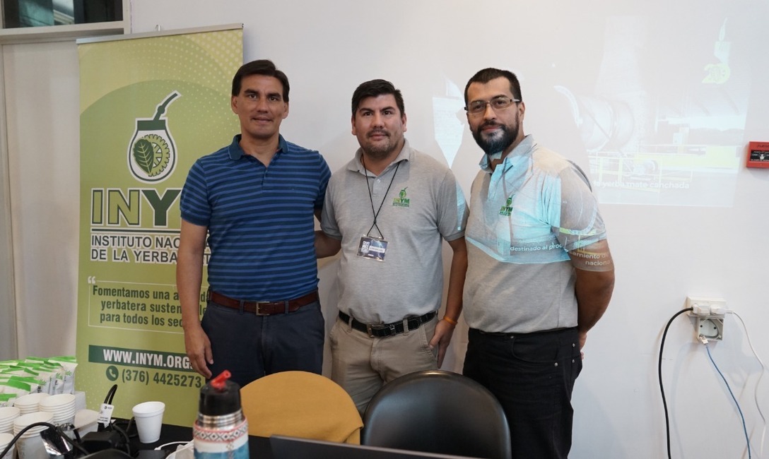 Imagen de El INYM participó del "Día GIS" con su trabajo realizado en la Detección de Cultivos de Yerba Mate Imagen de El INYM participó del "Día GIS" con su trabajo realizado en la Detección de Cultivos de Yerba Mate