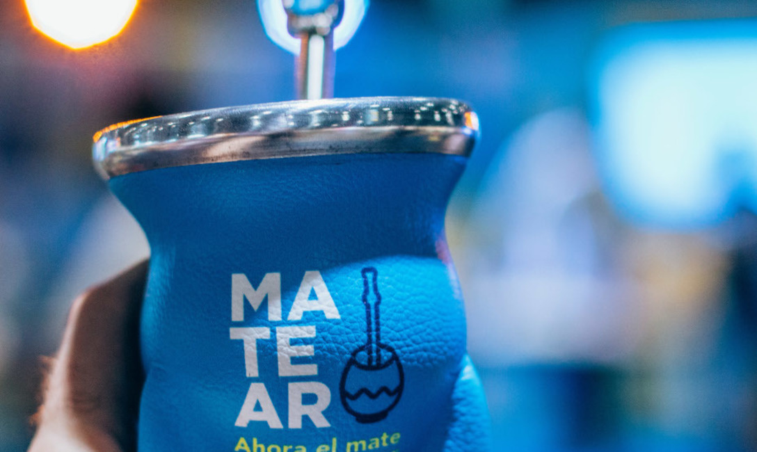 Imagen de Yerba orgánica, con flores, barbacuá o tradicional, todas las variantes en MATEAR, la mayor fiesta del Mate Imagen de Yerba orgánica, con flores, barbacuá o tradicional, todas las variantes en MATEAR, la mayor fiesta del Mate