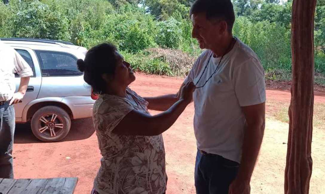 Imagen de Reuni&oacute;n en la aldea Perut&iacute;