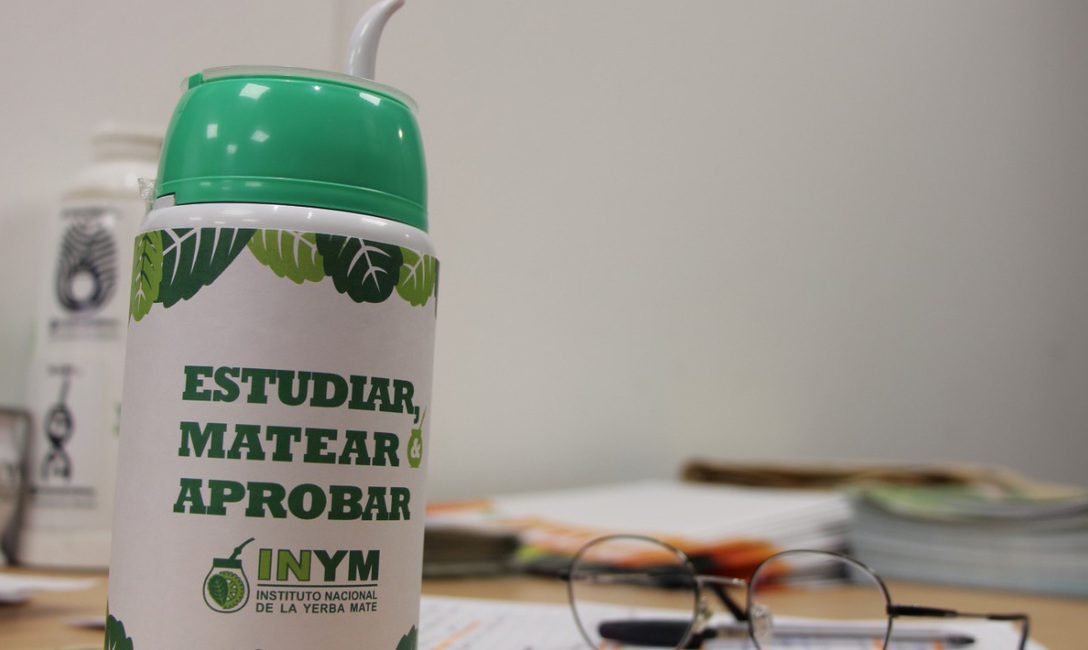 Imagen de Se oficializó la convocatoria a empresas para El Mate en la Escuela 2023 Imagen de Se oficializó la convocatoria a empresas para El Mate en la Escuela 2023