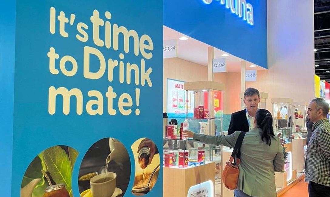 Imagen de La Yerba Mate Argentina se destaca en Gulfood 2023 y consolida su presencia en Medio Oriente Imagen de La Yerba Mate Argentina se destaca en Gulfood 2023 y consolida su presencia en Medio Oriente