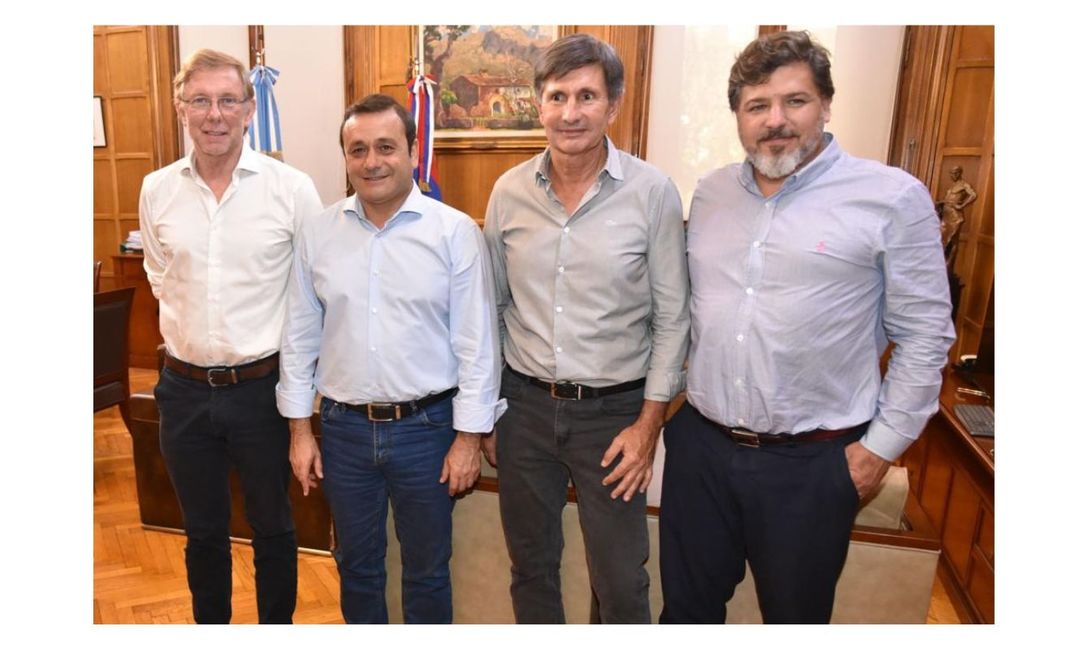 Imagen de El presidente del INYM y el Gobernador de Misiones se reunieron con el Secretario de Agricultura de la Nación Imagen de El presidente del INYM y el Gobernador de Misiones se reunieron con el Secretario de Agricultura de la Nación