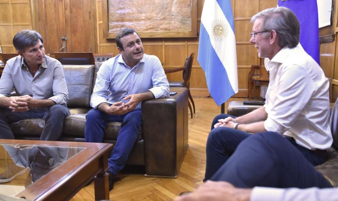 Imagen de El presidente del INYM y el Gobernador de Misiones se reunieron con el Secretario de Agricultura de la Nación Imagen de El presidente del INYM y el Gobernador de Misiones se reunieron con el Secretario de Agricultura de la Nación