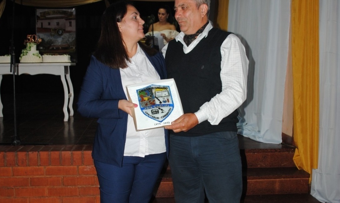 Imagen de El INYM junto a los 50 años de la Escuela de Comercio de San Carlos Imagen de El INYM junto a los 50 años de la Escuela de Comercio de San Carlos