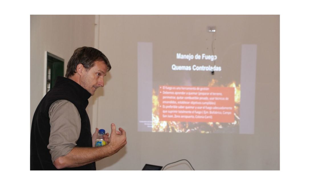 "La organizaci&oacute;n entre productores es fundamental para brindar la primera respuesta en caso de incendios, y que esa respuesta tenga resultado favorable", destac&oacute; Luis Besold.