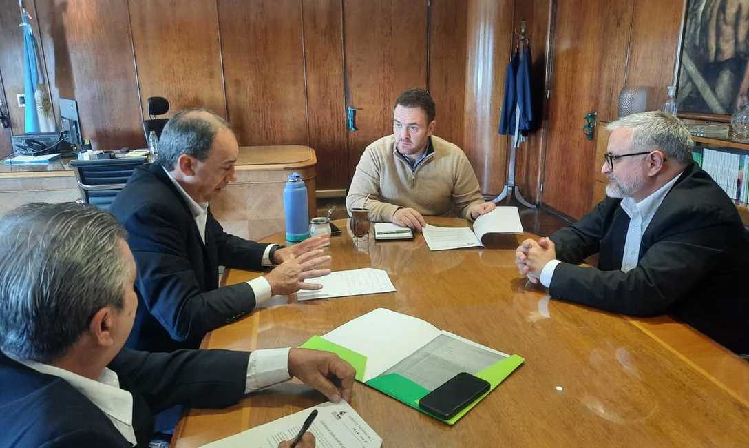 Imagen de El INYM y Desarrollo Social de Nación buscan optimizar el control de la yerba que se entrega en bolsones de alimentos Imagen de El INYM y Desarrollo Social de Nación buscan optimizar el control de la yerba que se entrega en bolsones de alimentos