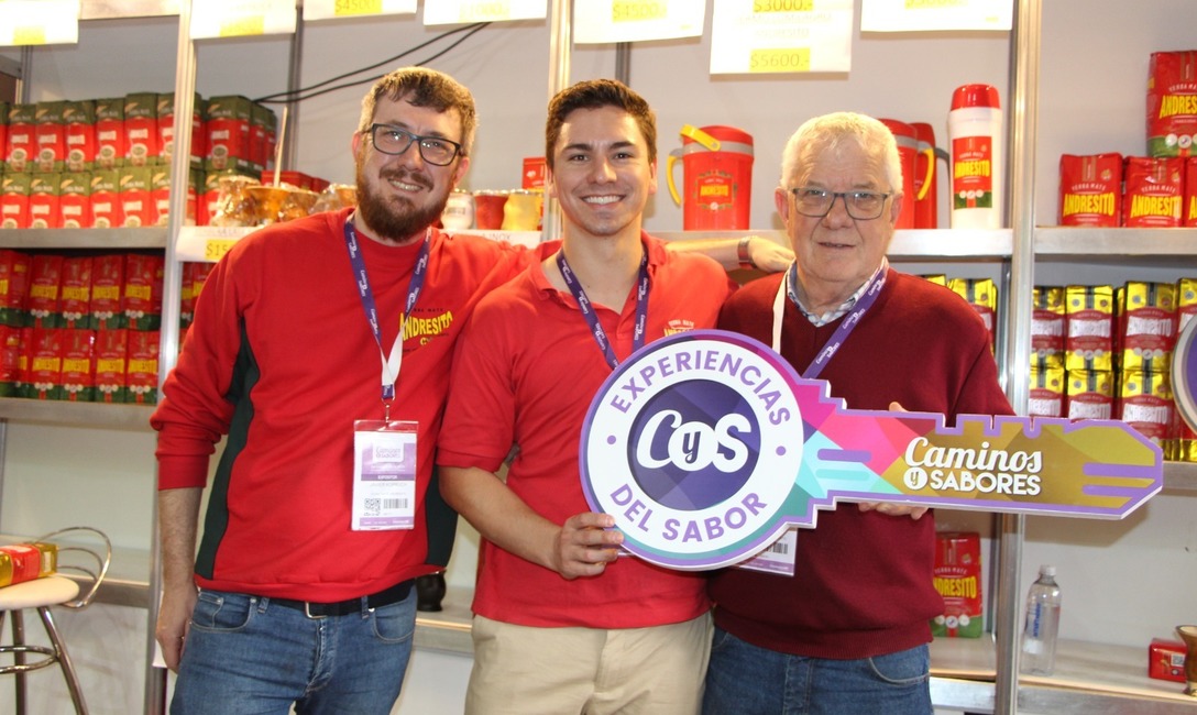 Imagen de Premio a Andresito, yerba que habla de familia y de monte Imagen de Premio a Andresito, yerba que habla de familia y de monte