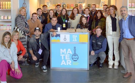 Imagen de Reunión para avanzar en exportación y el proyecto Yerba Mate Store