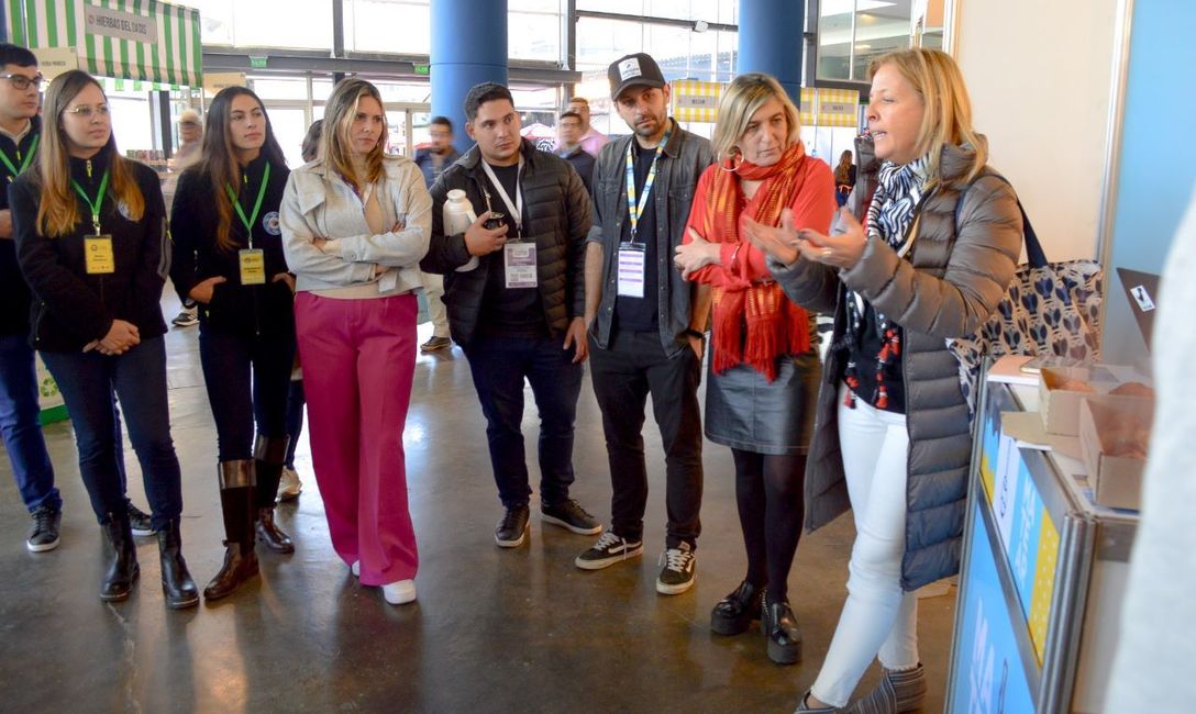 Imagen de Reunión para avanzar en exportación y el proyecto Yerba Mate Store Imagen de Reunión para avanzar en exportación y el proyecto Yerba Mate Store