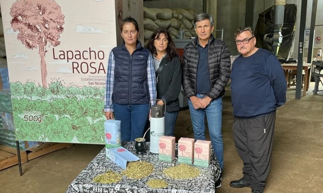 Imagen de Visita a los creadores de “Lapacho Rosa” Imagen de Visita a los creadores de “Lapacho Rosa”