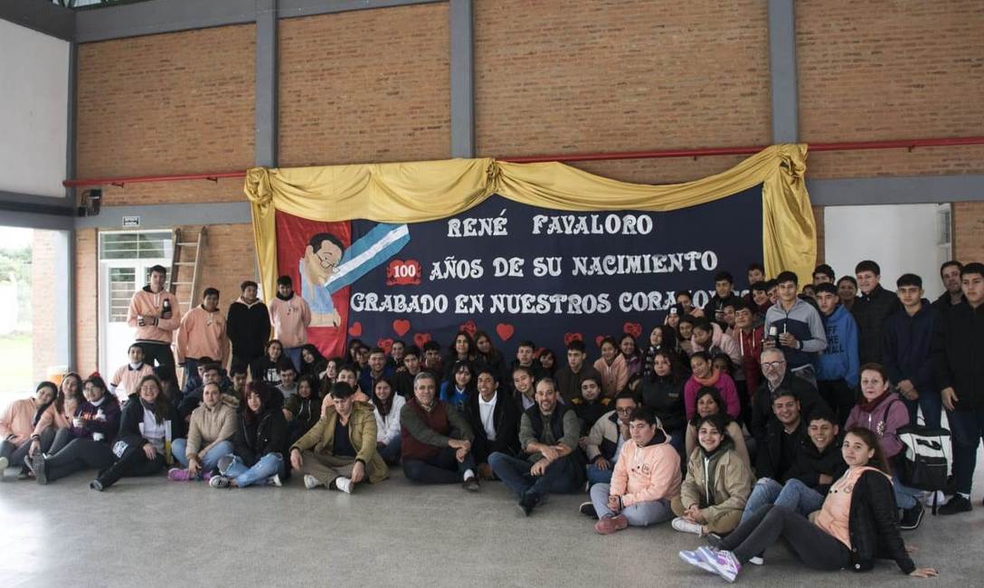 Imagen de Reivindicando valores, el INYM participó en homenaje a Favaloro Imagen de Reivindicando valores, el INYM participó en homenaje a Favaloro