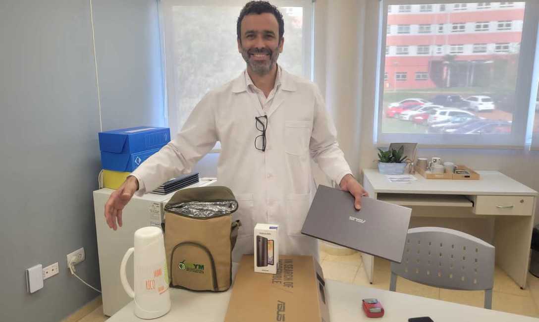 Imagen de El INYM efectuó donación para el Instituto Misionero del Cáncer Imagen de El INYM efectuó donación para el Instituto Misionero del Cáncer