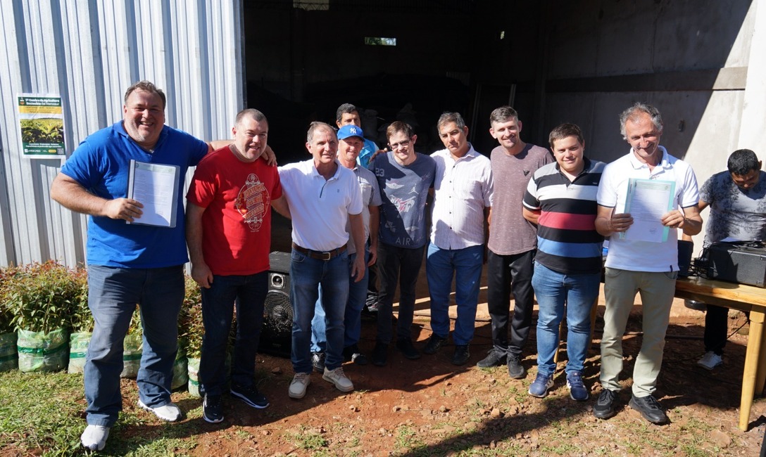 Imagen de Donación de un secadero. El presidente del INYM destacó el rasgo solidario del cooperativismo Imagen de Donación de un secadero. El presidente del INYM destacó el rasgo solidario del cooperativismo