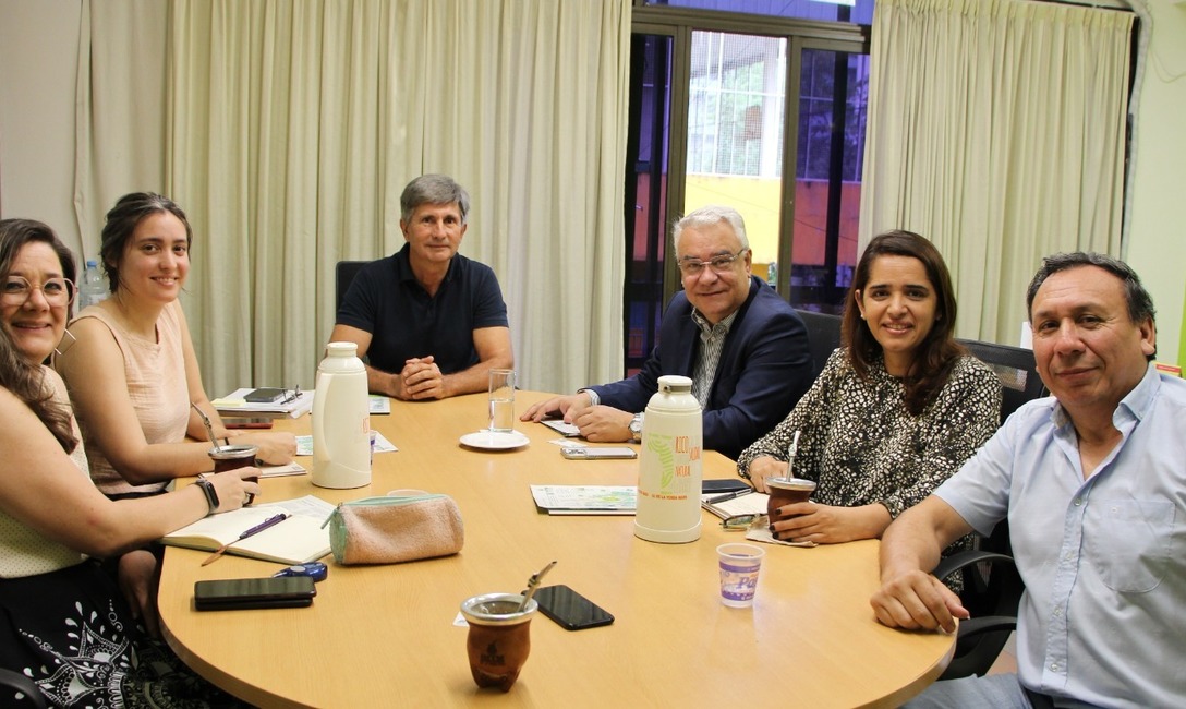 Imagen de Reunión con IICA, organismo interamericano que respalda el desarrollo agrícola Imagen de Reunión con IICA, organismo interamericano que respalda el desarrollo agrícola