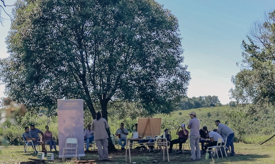Imagen de Jornada de capacitación con productores de El Soberbio sobre manejo de suelo y fertilización Imagen de Jornada de capacitación con productores de El Soberbio sobre manejo de suelo y fertilización
