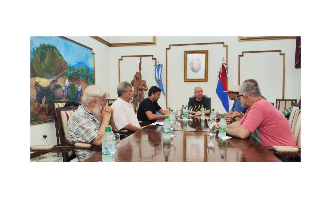 Imagen de Reunión con el gobernador Passalacqua Imagen de Reunión con el gobernador Passalacqua