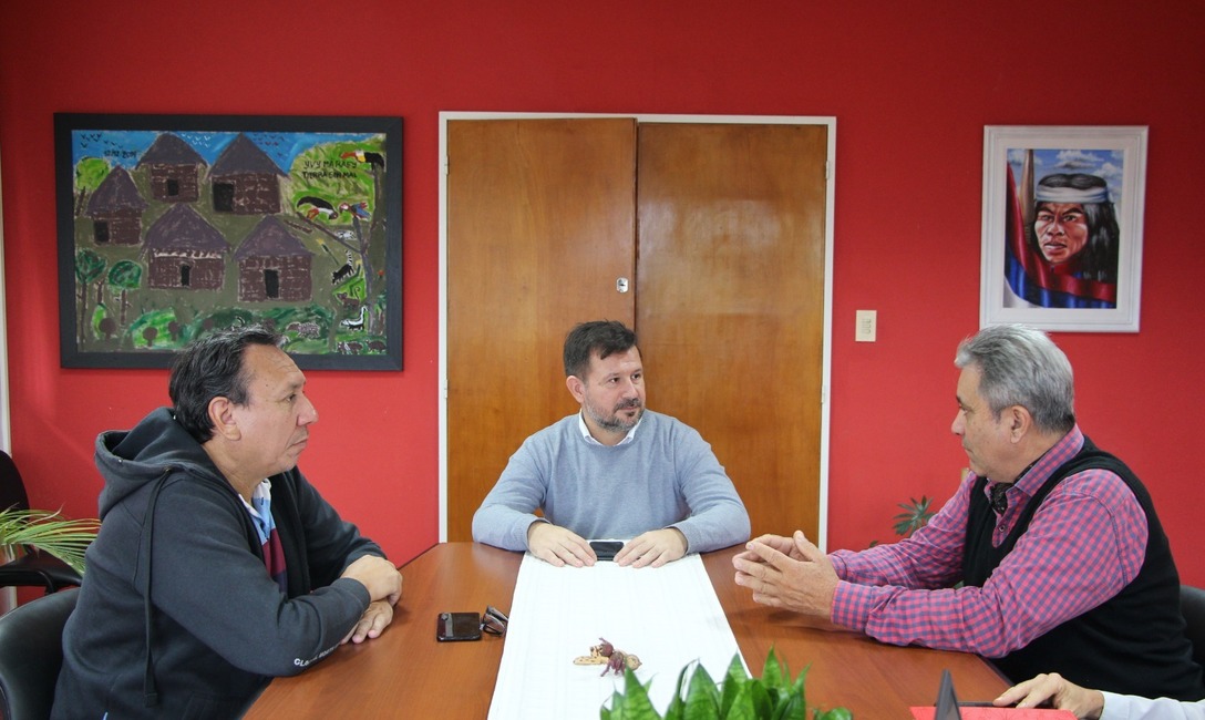 Imagen de Reunión para avanzar con el programa Mate en la Escuela Imagen de Reunión para avanzar con el programa Mate en la Escuela