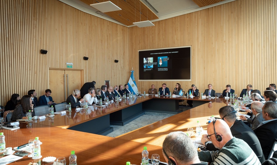 Imagen de Participación del INYM en el “Diálogo Argentino-Ucraniano: oportunidades de cooperación económica y comercial” Imagen de Participación del INYM en el “Diálogo Argentino-Ucraniano: oportunidades de cooperación económica y comercial”