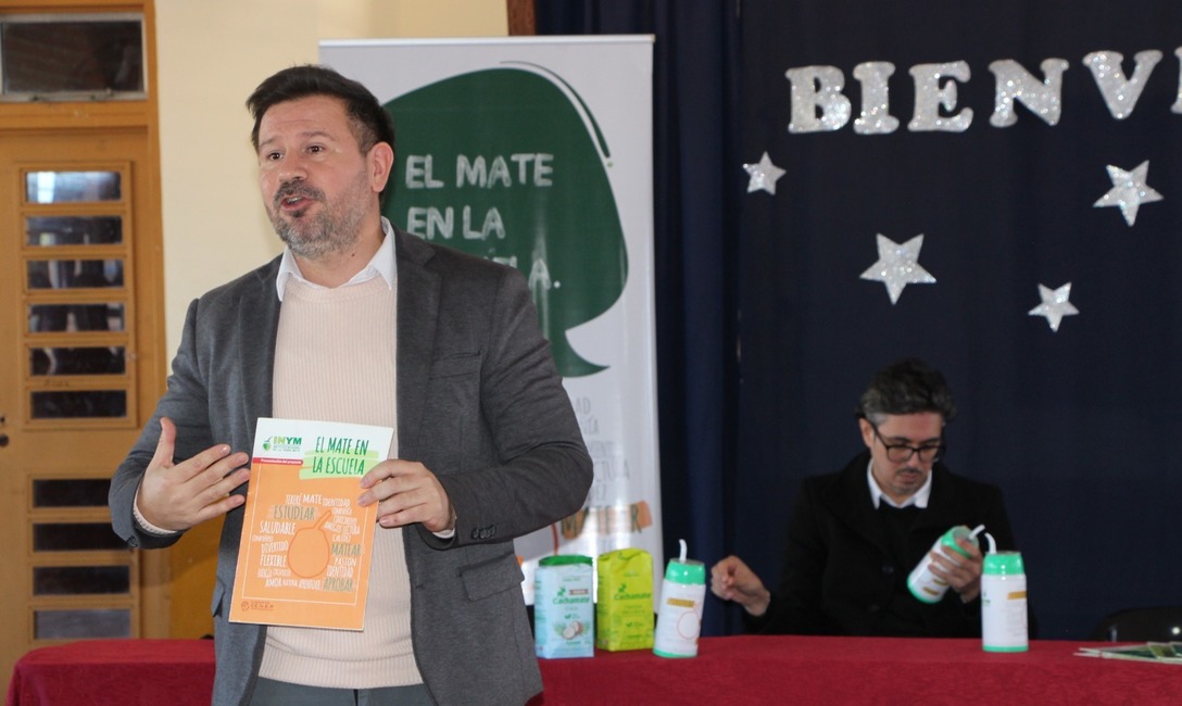 Imagen de A sala llena, se oficializó hoy El Mate en la Escuela 2024 Imagen de A sala llena, se oficializó hoy El Mate en la Escuela 2024