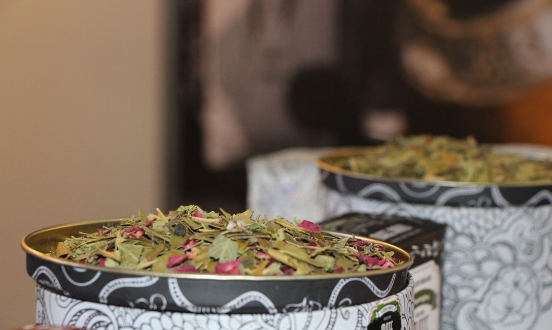 Mate Amos, singularidad con nuevos sabores y aromas. Mate Amos, singularidad con nuevos sabores y aromas.