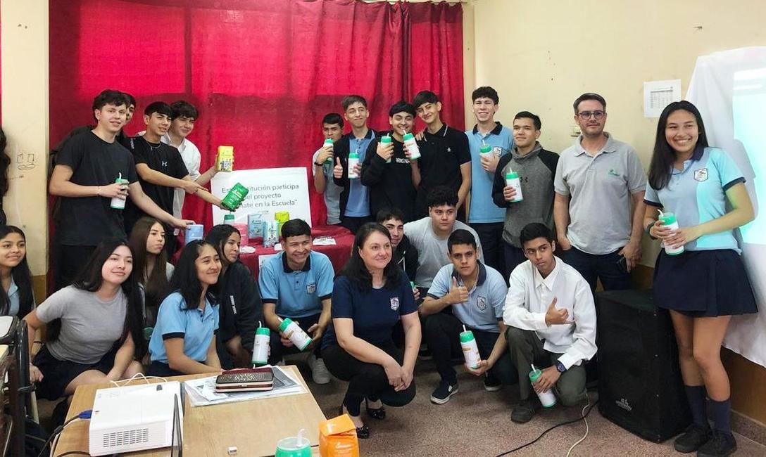 CEP N°36, apadrinados por Cachamai. CEP N°36, apadrinados por Cachamai.