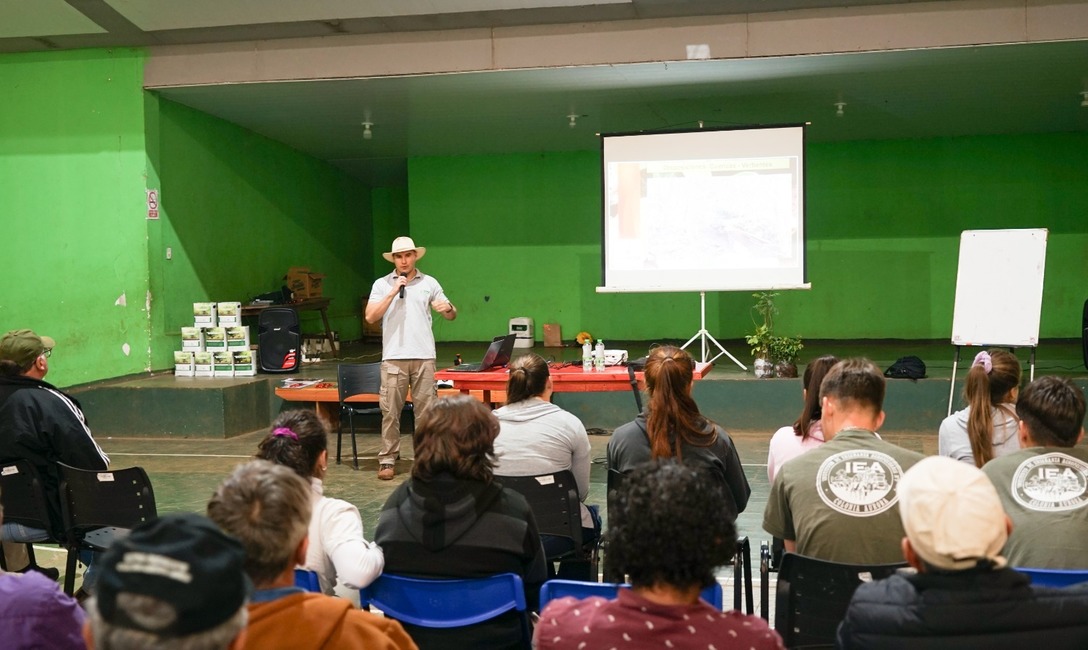 Imagen de El Alto Uruguay cerró la cosecha con una jornada técnica Imagen de El Alto Uruguay cerró la cosecha con una jornada técnica