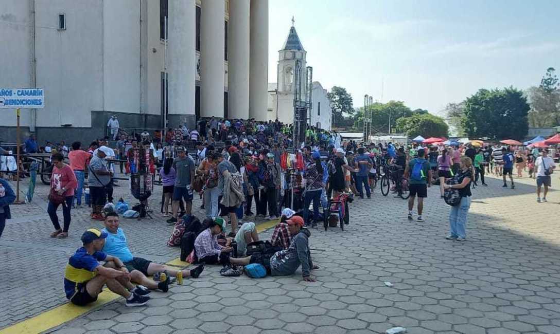 Imagen de La yerba mate acompañó a más de 200 mil jóvenes que peregrinaron a Itatí Imagen de La yerba mate acompañó a más de 200 mil jóvenes que peregrinaron a Itatí