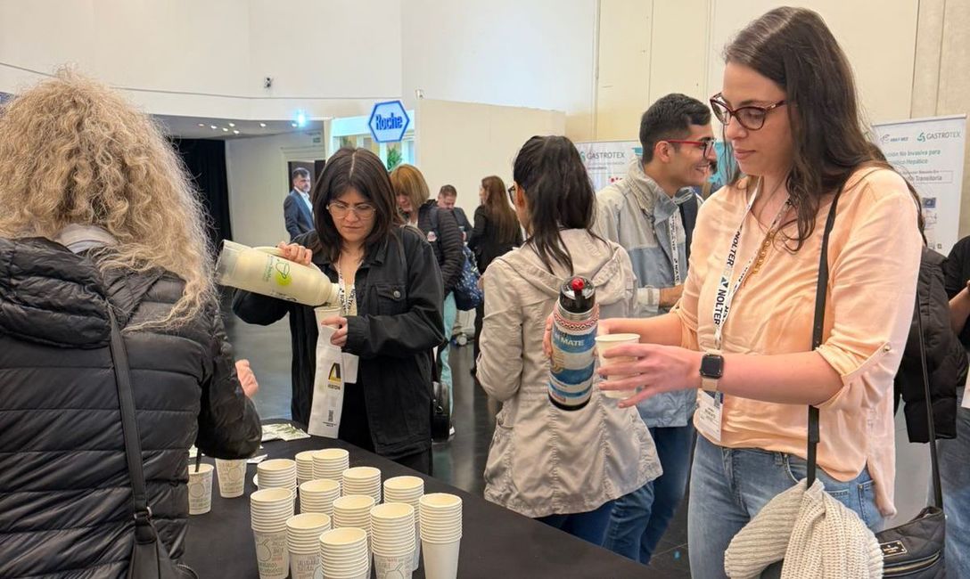 Imagen de La yerba mate, en Simposio Argentino de Hepatología Imagen de La yerba mate, en Simposio Argentino de Hepatología