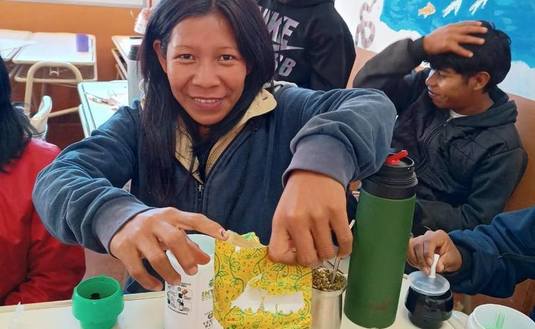 Imagen de Con aroma a Mate, se genera otro ambiente en el aula y siempre es positivo