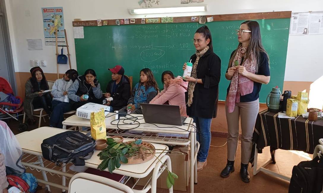 Imagen de “Con aroma a Mate, se genera otro ambiente en el aula y siempre es positivo” Imagen de “Con aroma a Mate, se genera otro ambiente en el aula y siempre es positivo”