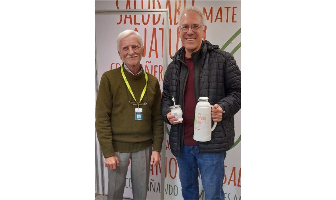 Ricardo Rubén Kalitko, Director por la Producción del INYM, junto al Dr. Juan Ferrario. Ricardo Rubén Kalitko, Director por la Producción del INYM, junto al Dr. Juan Ferrario.