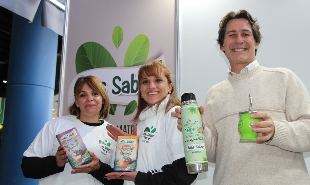 Más Sabor, de Establecimiento Yerbatero Bonafé S.R.L. se especializa en yerba mate compuestas con distintas hierbas naturales, Más Sabor, de Establecimiento Yerbatero Bonafé S.R.L. se especializa en yerba mate compuestas con distintas hierbas naturales,