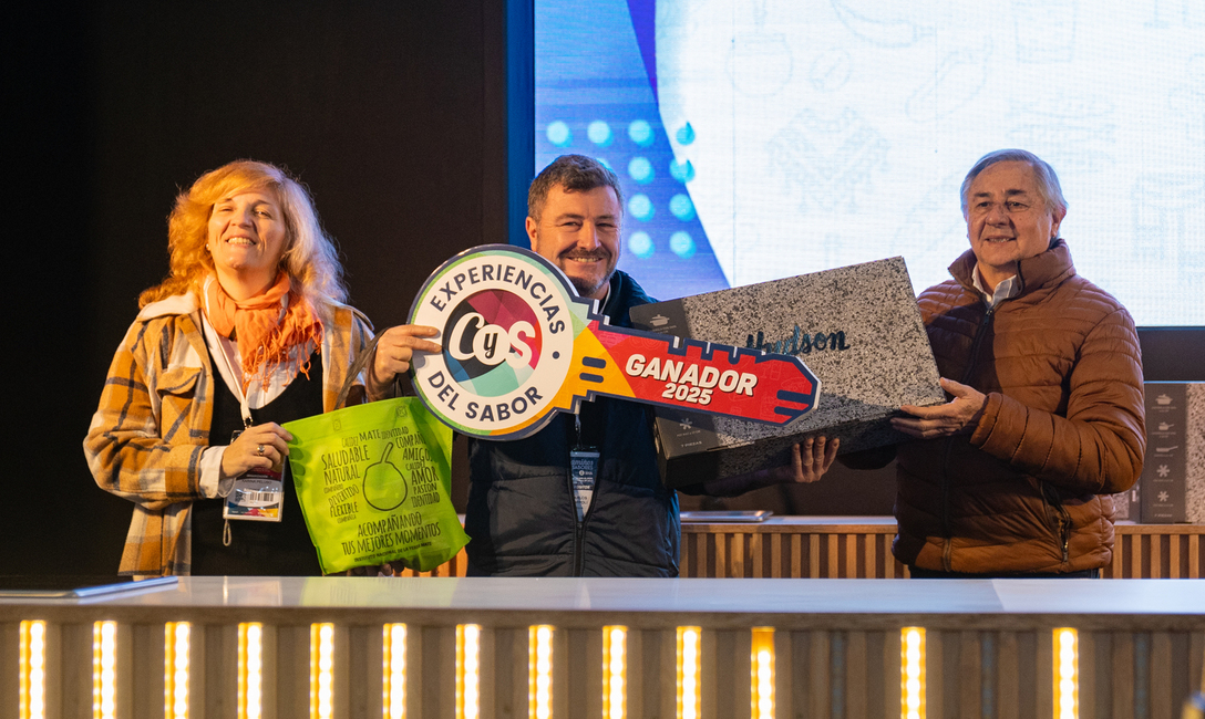 Imagen de Atiguá fue elegida como la “Mejor Yerba Mate” en la feria Caminos y Sabores Imagen de Atiguá fue elegida como la “Mejor Yerba Mate” en la feria Caminos y Sabores