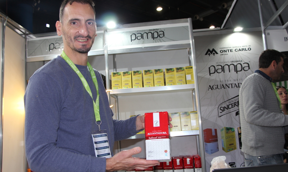 Yerba mate Pampa Orgánica y Pampa Orgánica Intensa, de la Cooperativa Agrícola Mixta de Monte Carlo Limitada, es un producto Premium, de agricultura sustentable, Yerba mate Pampa Orgánica y Pampa Orgánica Intensa, de la Cooperativa Agrícola Mixta de Monte Carlo Limitada, es un producto Premium, de agricultura sustentable,