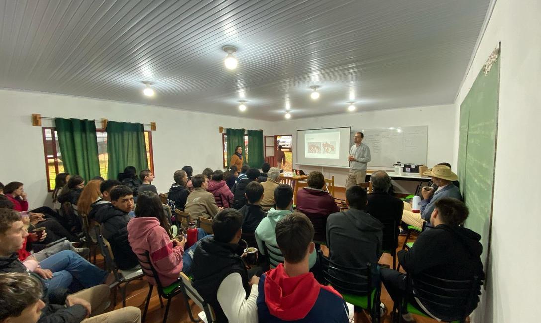 Imagen de Jornada de manejo y control de hormigas en San Pedro Imagen de Jornada de manejo y control de hormigas en San Pedro