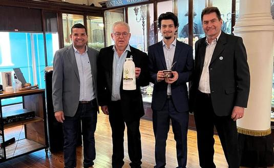 Imagen de Directores del INYM destacaron el aporte del Museo del Mate, abierto en pleno corazón de la Ciudad de Buenos Aires