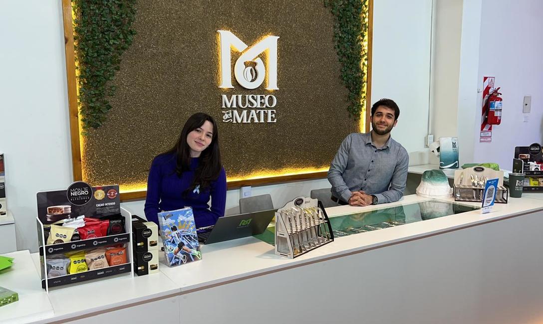 Imagen de Directores del INYM destacaron el aporte del “Museo del Mate”, abierto en pleno corazón de la Ciudad de Buenos Aires Imagen de Directores del INYM destacaron el aporte del “Museo del Mate”, abierto en pleno corazón de la Ciudad de Buenos Aires
